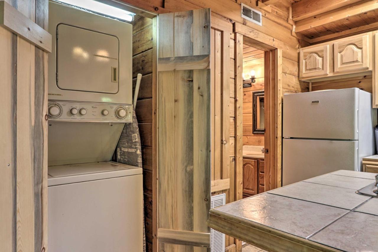 Cabin With Hot Tub And Deck, 3 Mi To Pigeon Forge Севьервилл Экстерьер фото