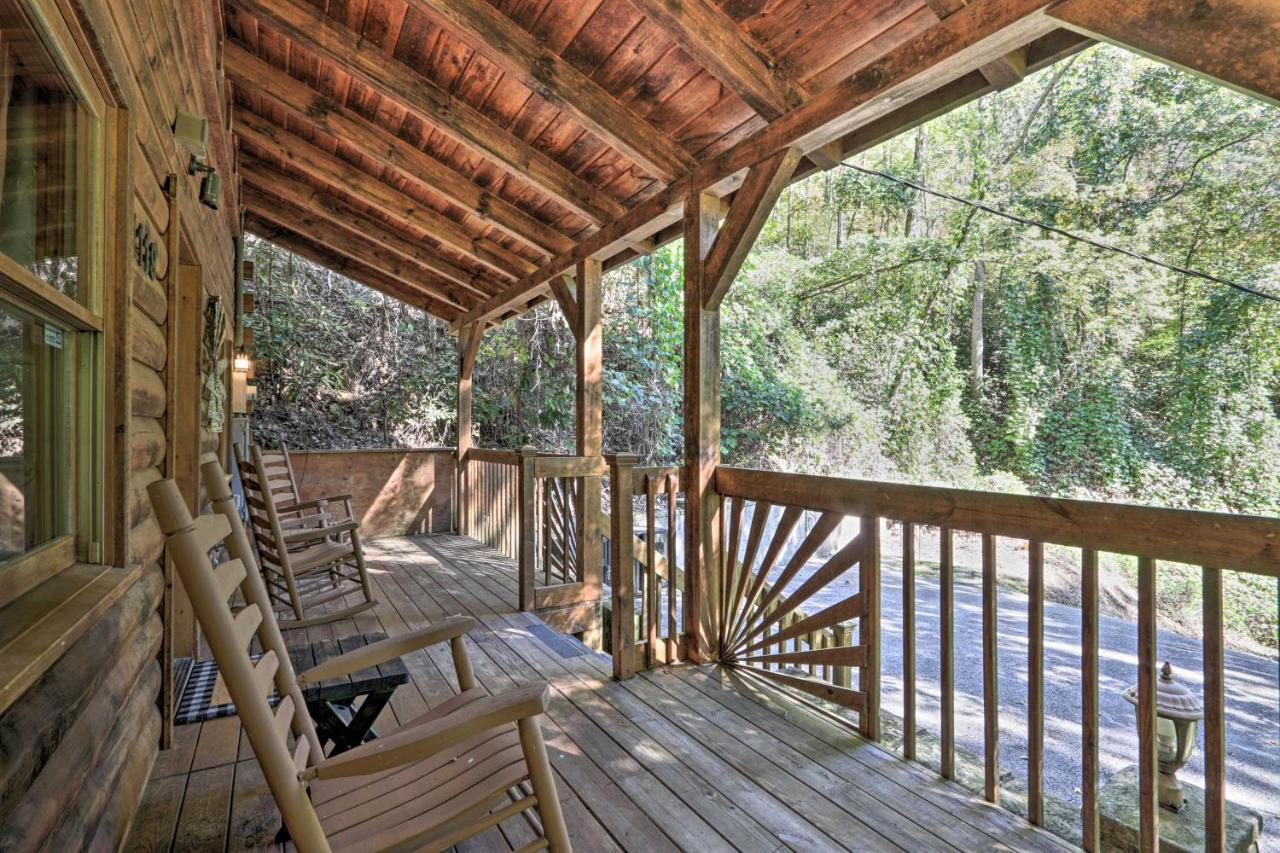 Cabin With Hot Tub And Deck, 3 Mi To Pigeon Forge Севьервилл Экстерьер фото