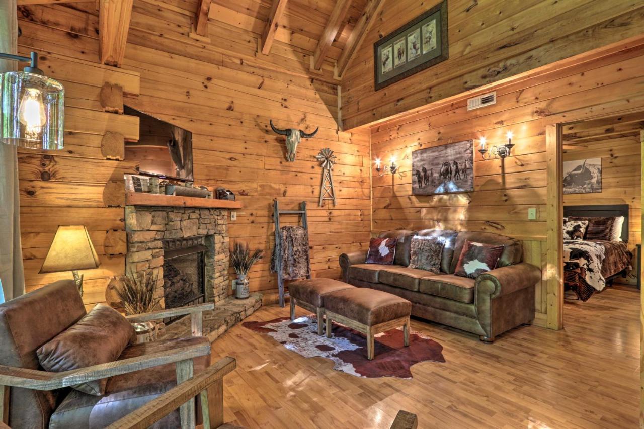 Cabin With Hot Tub And Deck, 3 Mi To Pigeon Forge Севьервилл Экстерьер фото